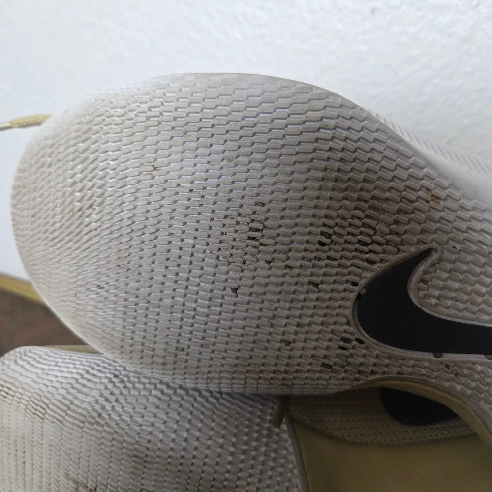Nike Hypershift TB basketball‎ shoes tan sneakers womens size 8.5